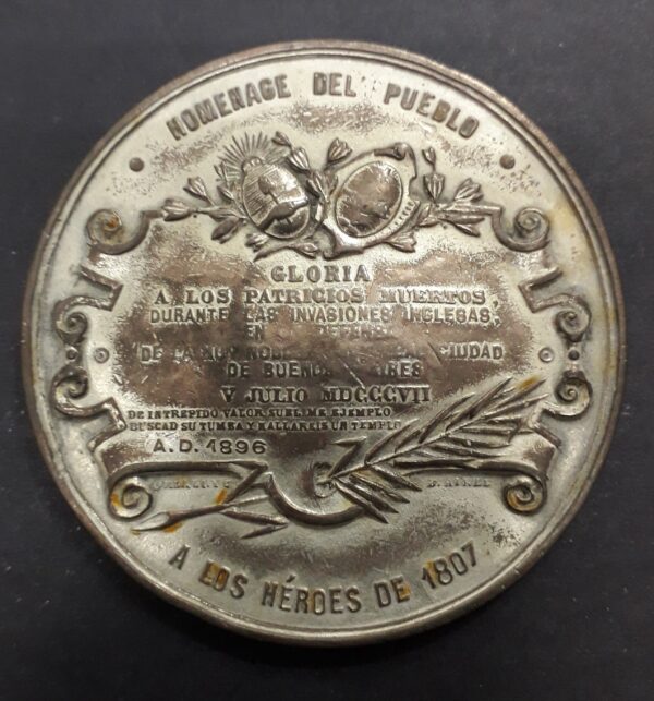 Medalla Homenaje del Pueblo a Los Patricios Muertos Durante Las Invasiones Inglesas de 1807 Buenos Aires 1896
