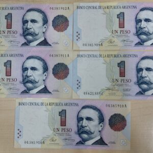 Lote 5 Billetes 1 Peso Convertible series A y C SC